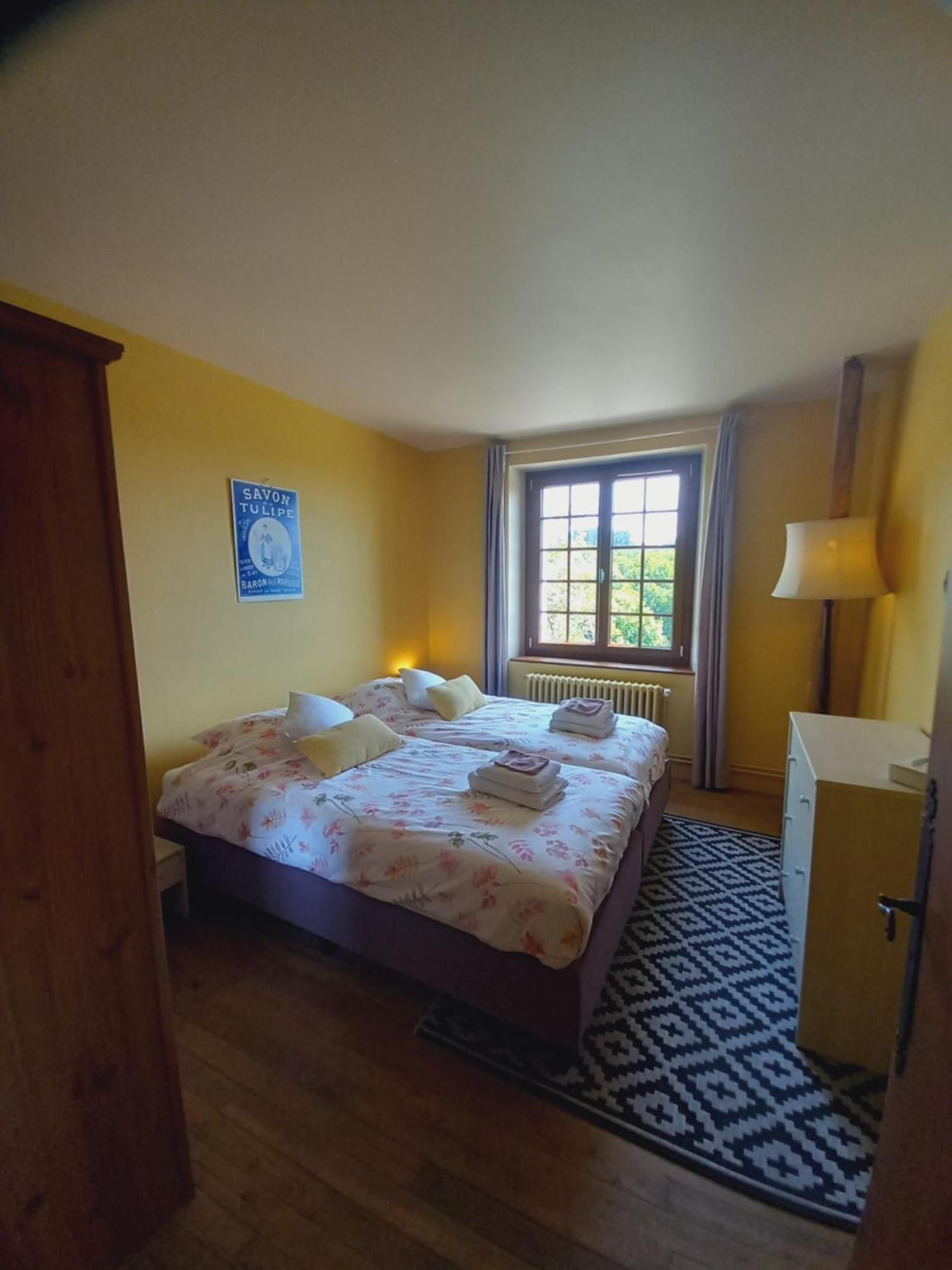 Chambre D'Hotes Le Puy Maury オニュ エクステリア 写真